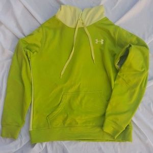 💙 2 / $10 💙 Under Armour hoodie